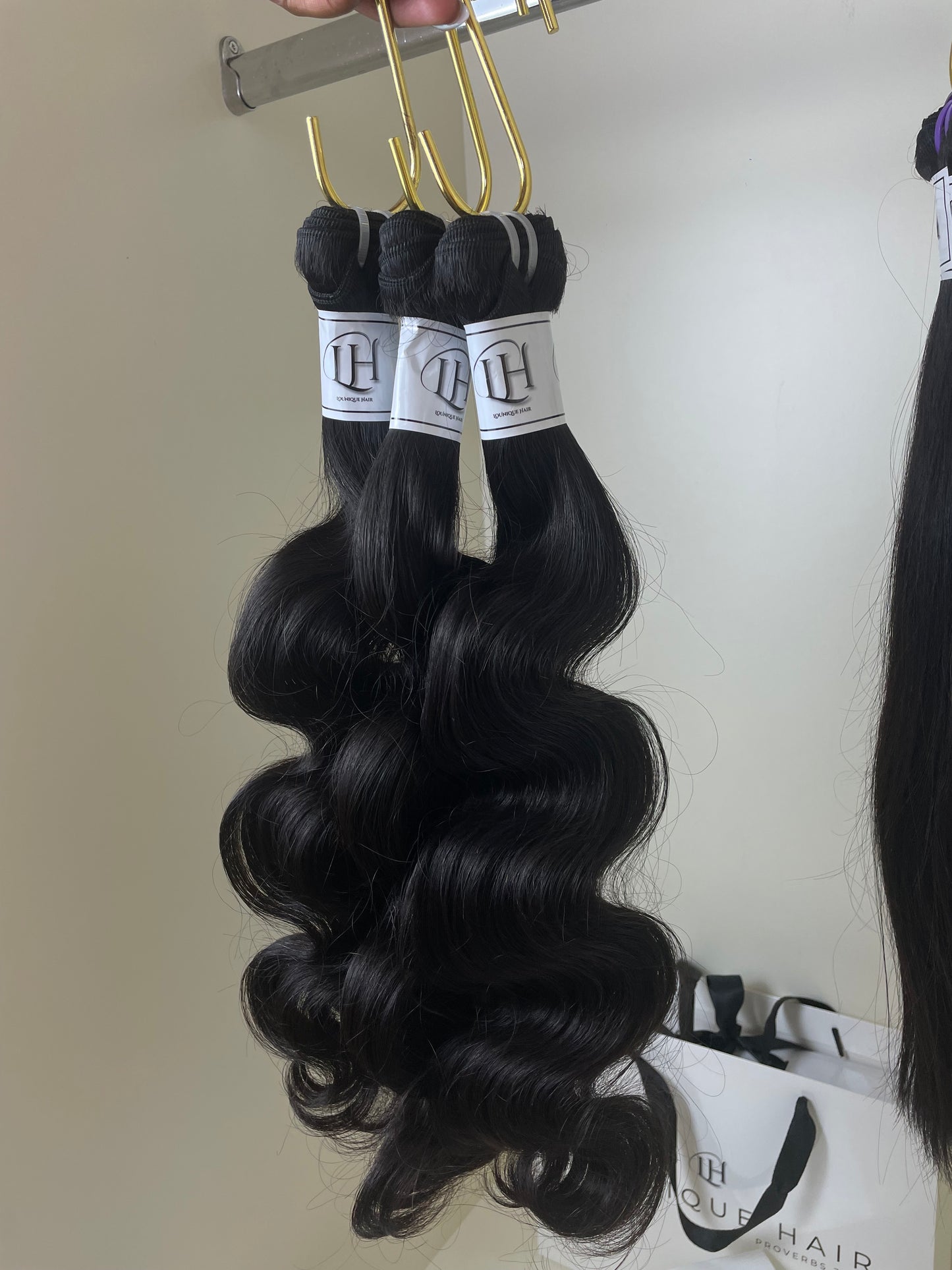 Lounique hair Bundles (100g Weft) #1B