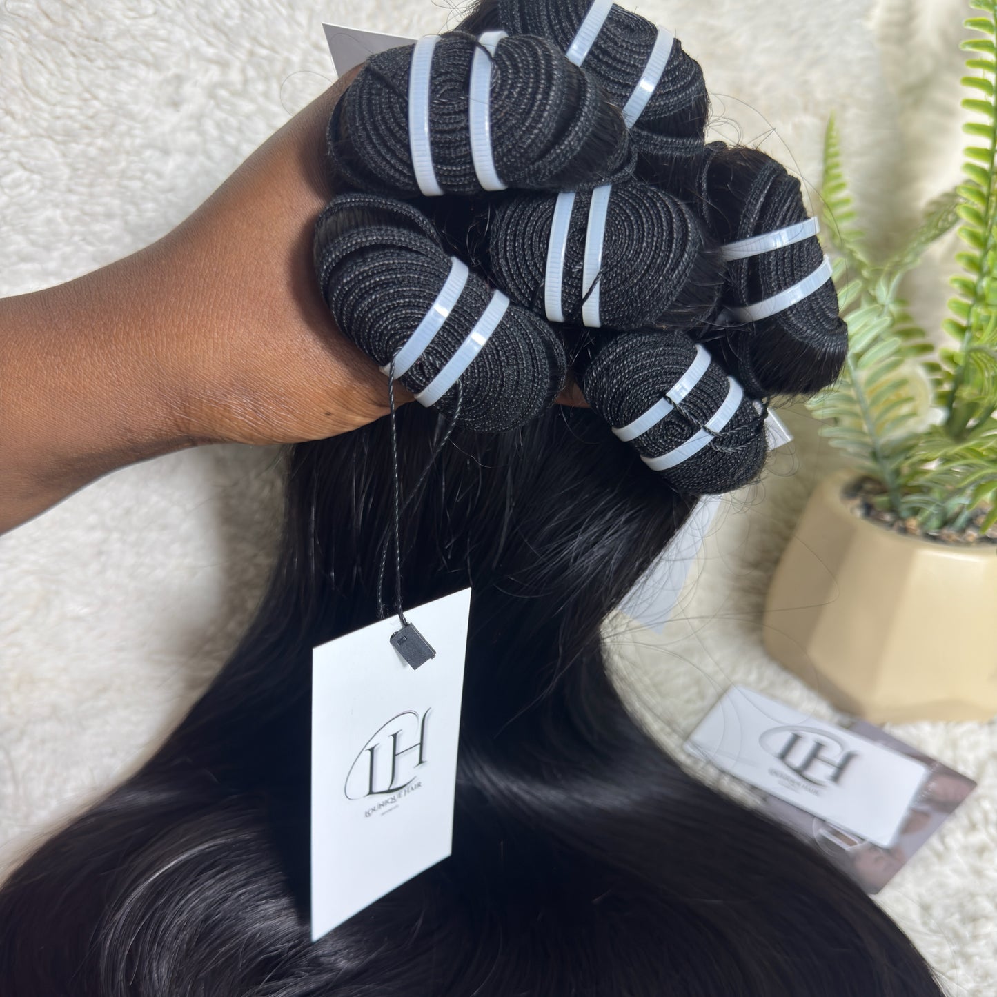 Lounique hair Raw Bundles (100g Weft) #1B
