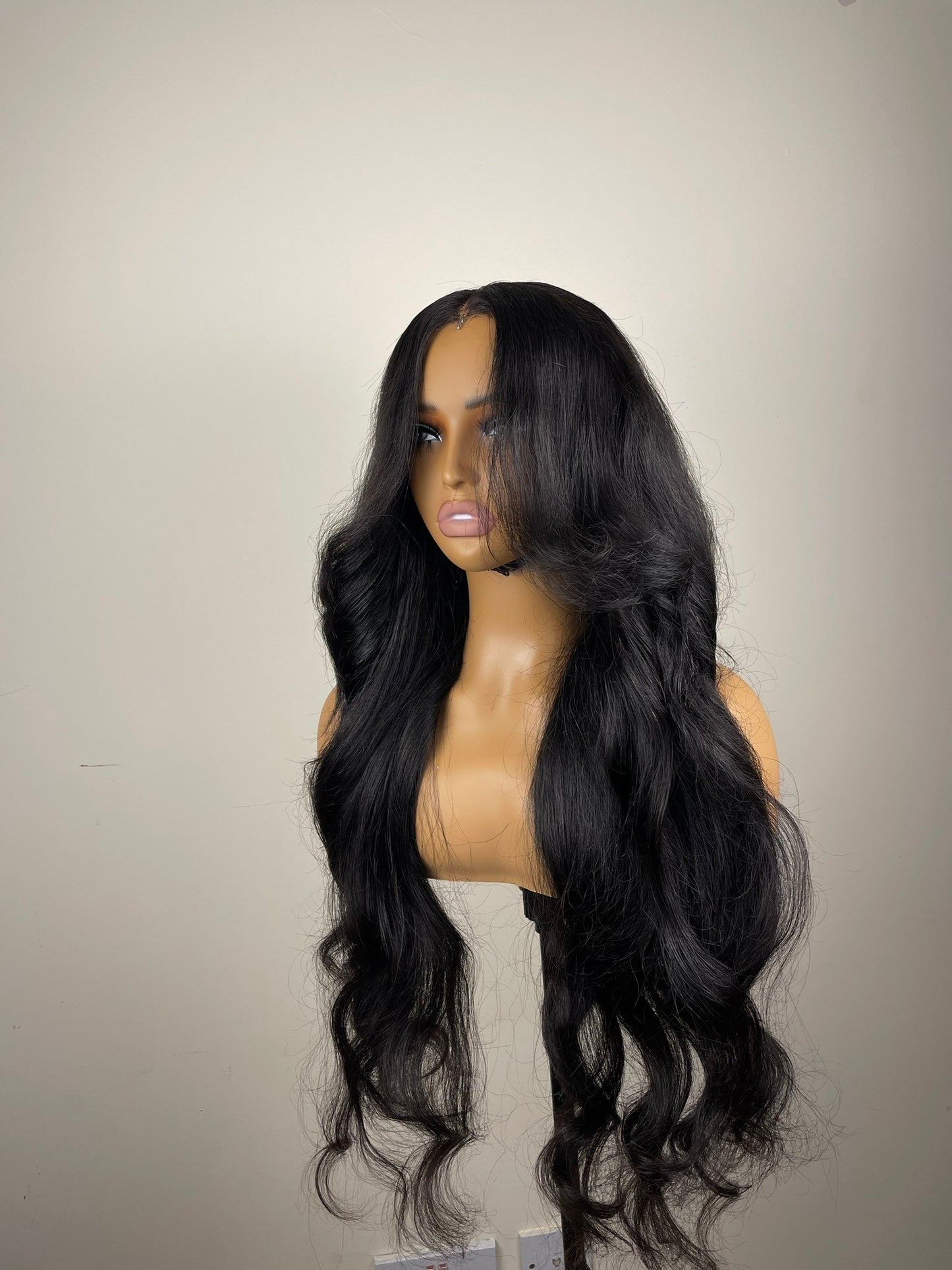 Buremese HD Lace Body Wave or Curly Wig #1B